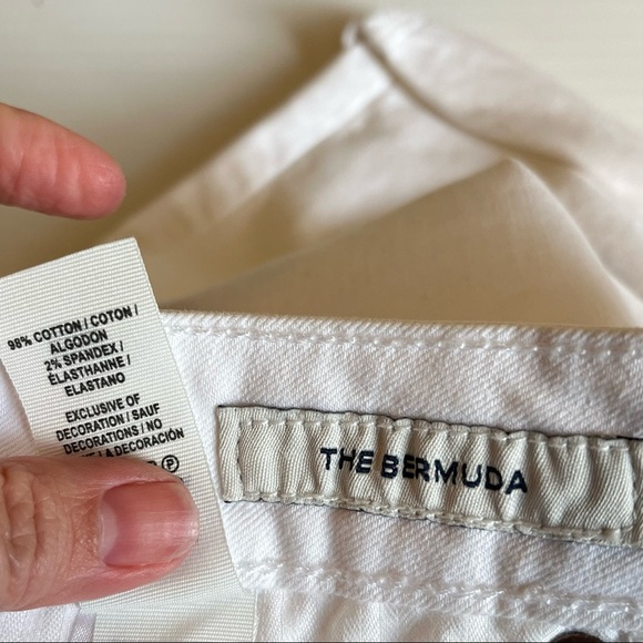Lucky Brand “The Bermuda” White Denim Jean Shorts Size 4 / 27 Mid Rise NWOT - Picture 3 of 3